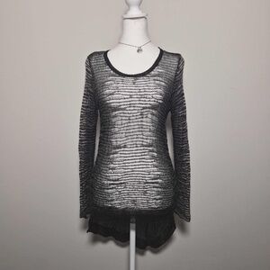 Eileen Fisher Gray Italian Yarn Wired Knit Hi Low Whimsigoth Witchy Gothic Top S